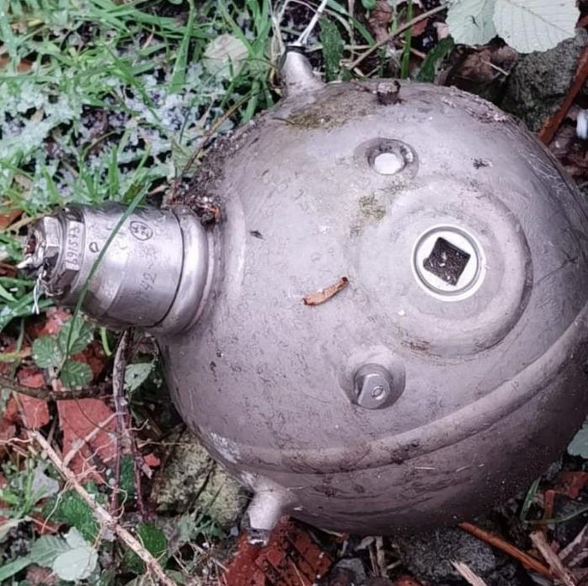 Samsun\'da sahilde Rus yapımı denizaltı malzemesi bulundu