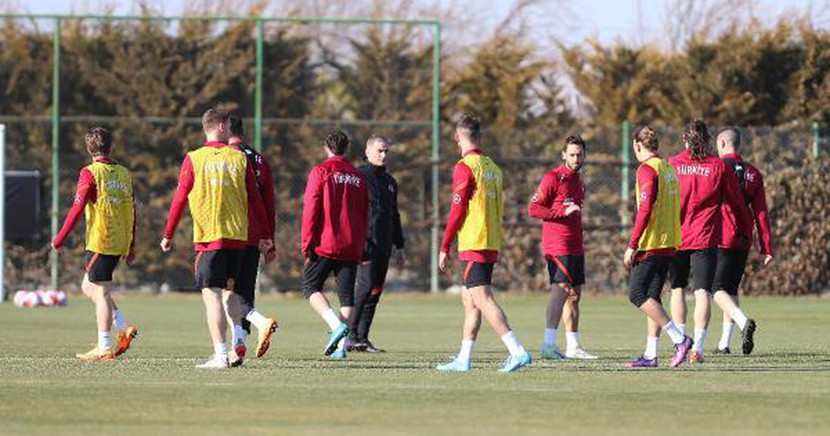 A Milli Futbol Takımı, İtalya maçı hazırlıklarına çift antrenmanla devam etti