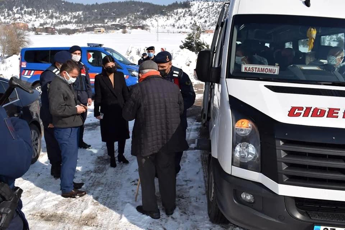 Son dakika haberleri! Ağlı Kaymakamı Kazanasmaz\'dan denetim noktalarına ziyaret