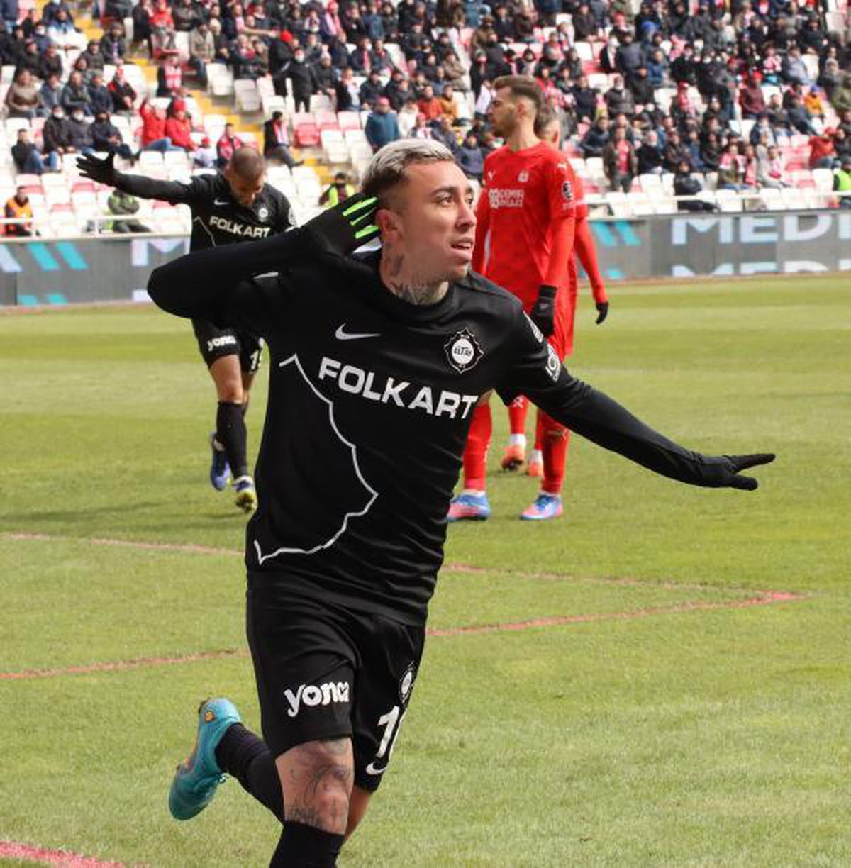 Altay\'ın kozu Rodriguez