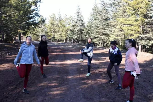 Altın kızların hedefi Türk bayrağını Avrupa'da dalgalandırmak