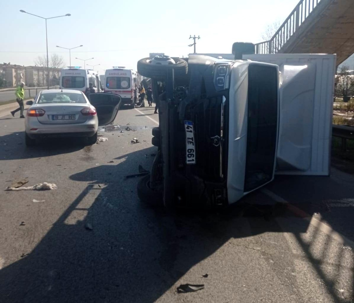 Altınova\'da trafik kazası: 1 yaralı