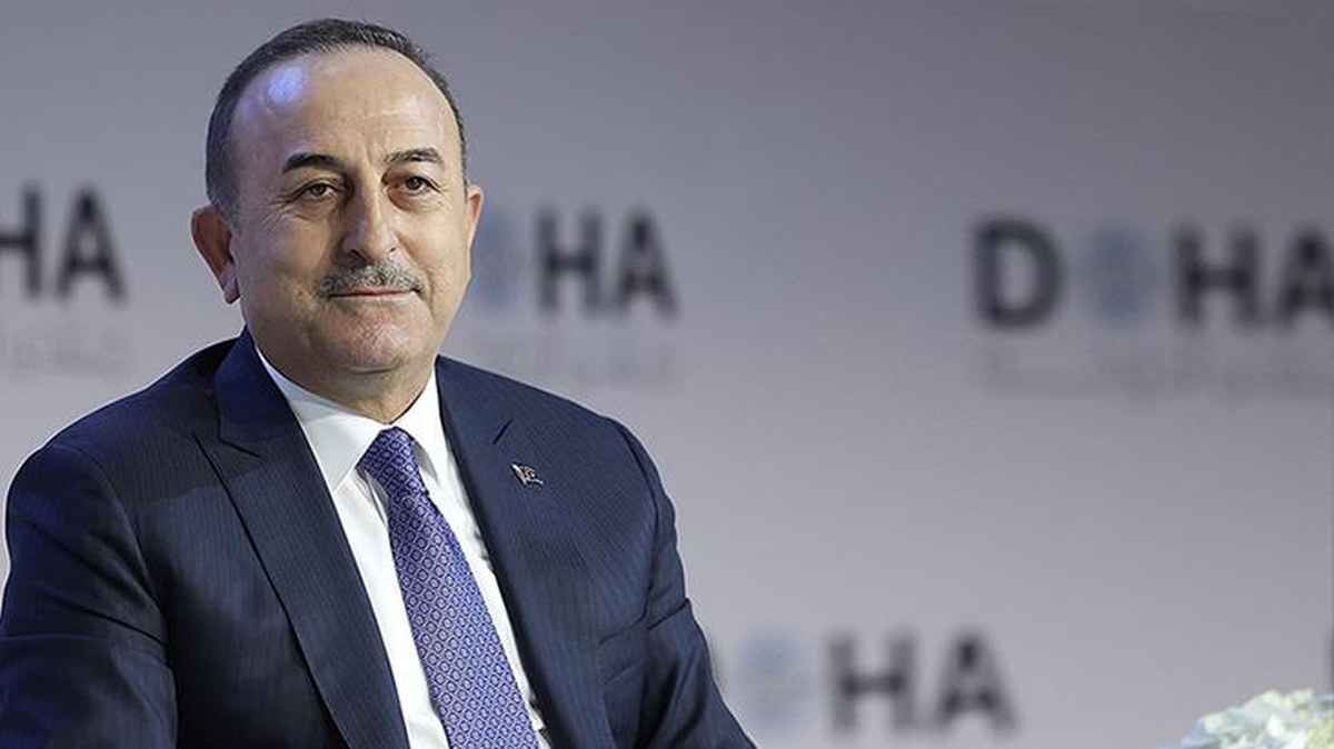 Bakan Çavuşoğlu açıkladı: Rus oligarklar yasal faaliyet yürütebilir