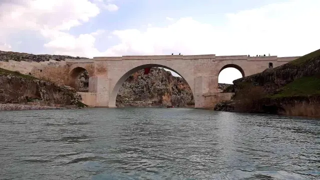 Besni Kızilin'de tarih, doğa ve spor bir arada