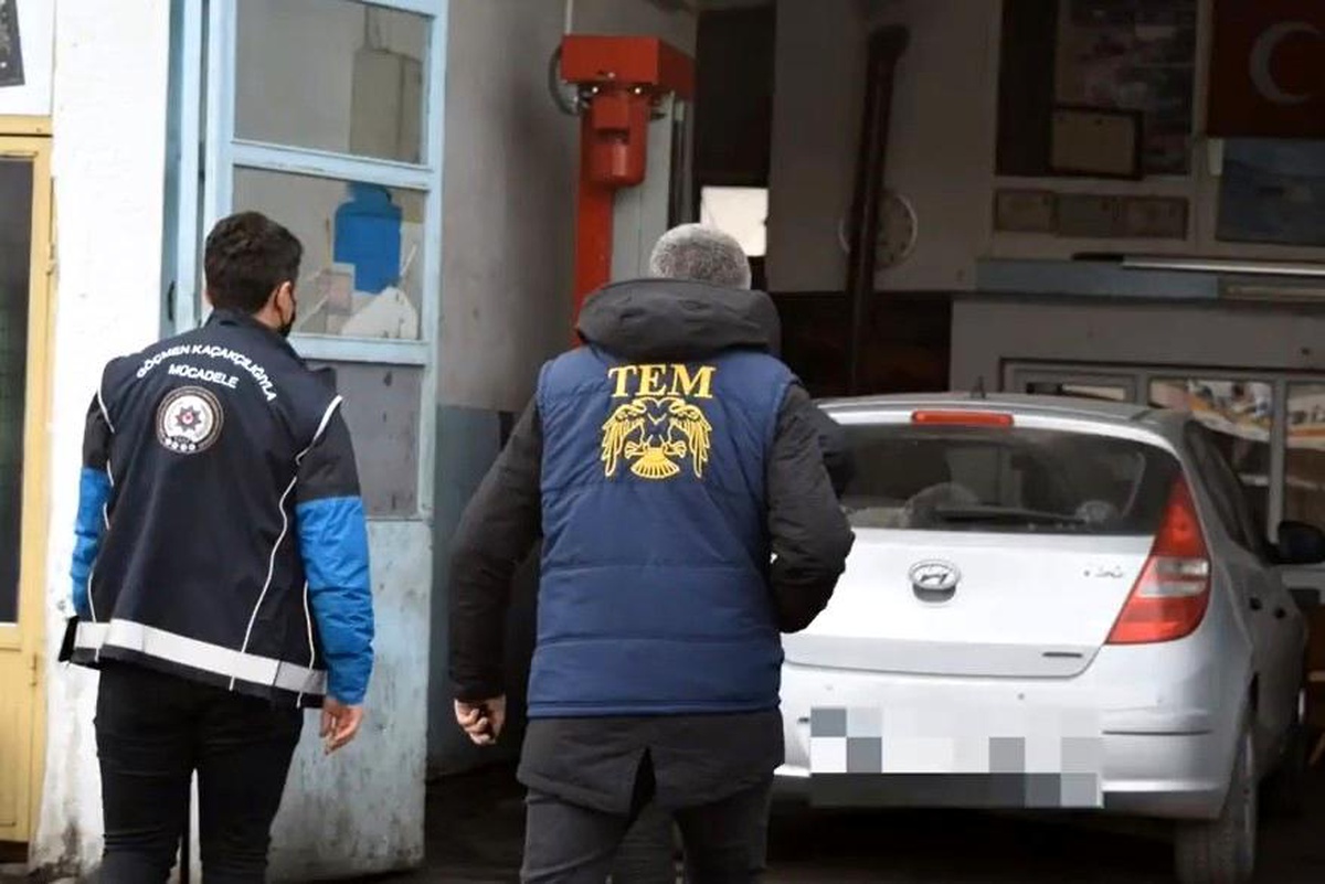 Erzincan\'da "Huzurlu Sokaklar ve Düzensiz Göç ile Mücadele" uygulaması
