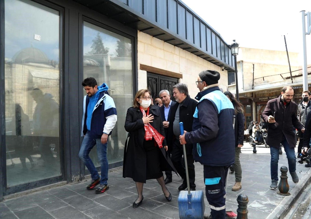 Başkan Fatma Şahin restorasyon çalışmalarını inceledi