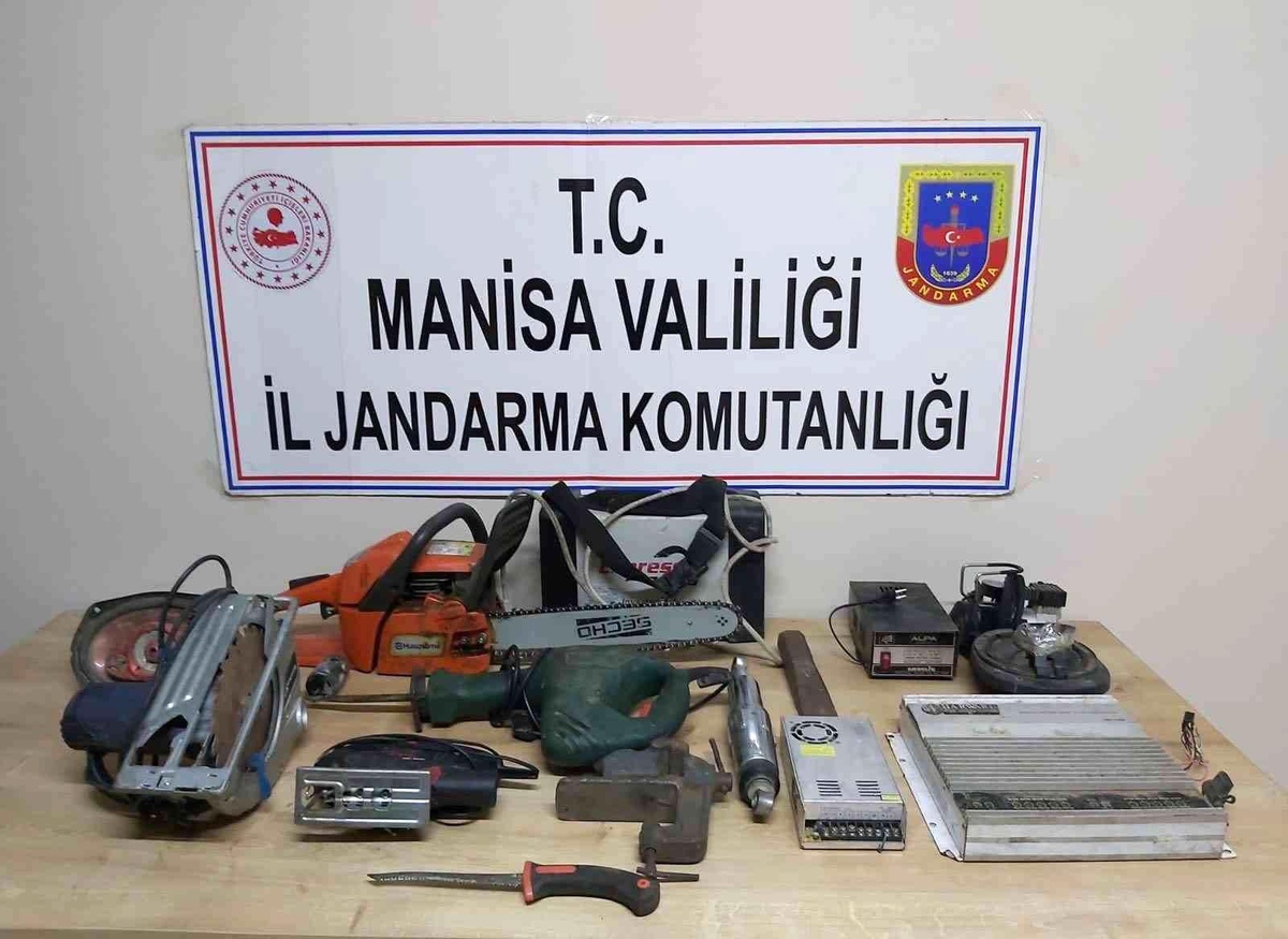 Manisa\'da hırsızlık zanlısı 2 kişi tutuklandı