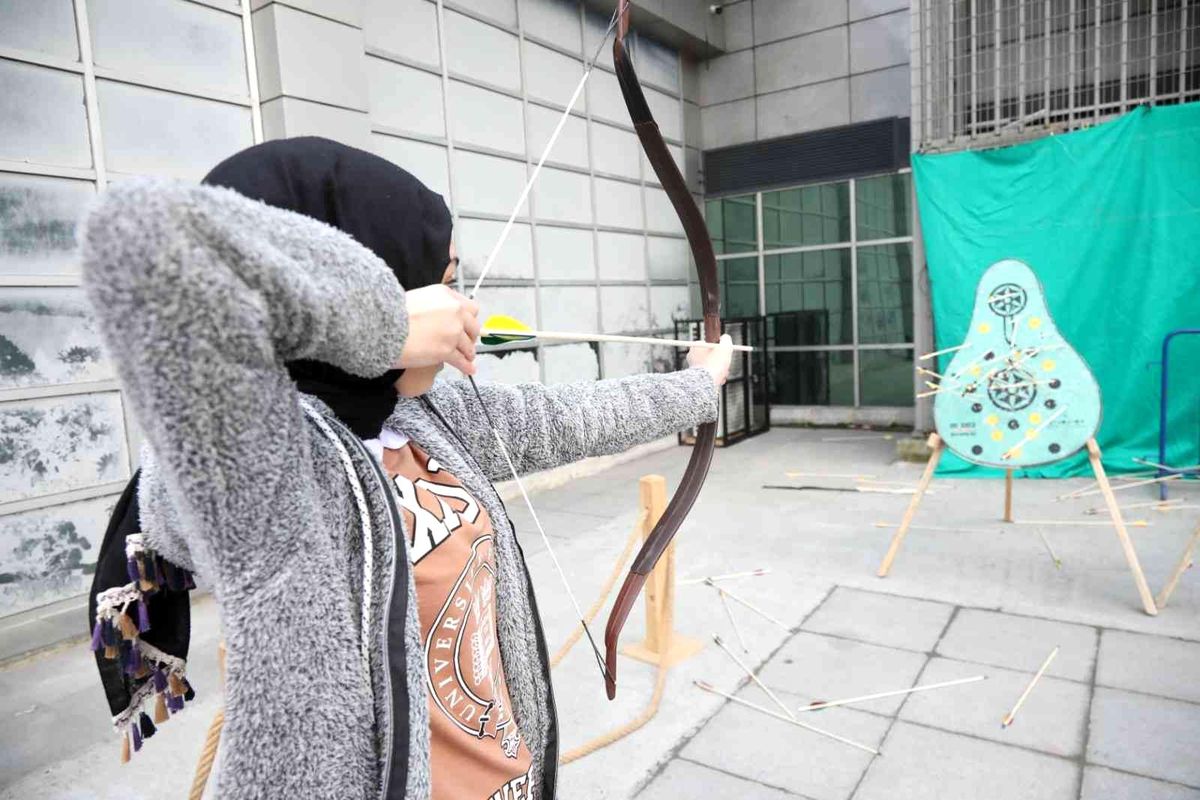 'Sokakta Oyun Var' etkinliğiyle çocuklar doyasıya eğlendi