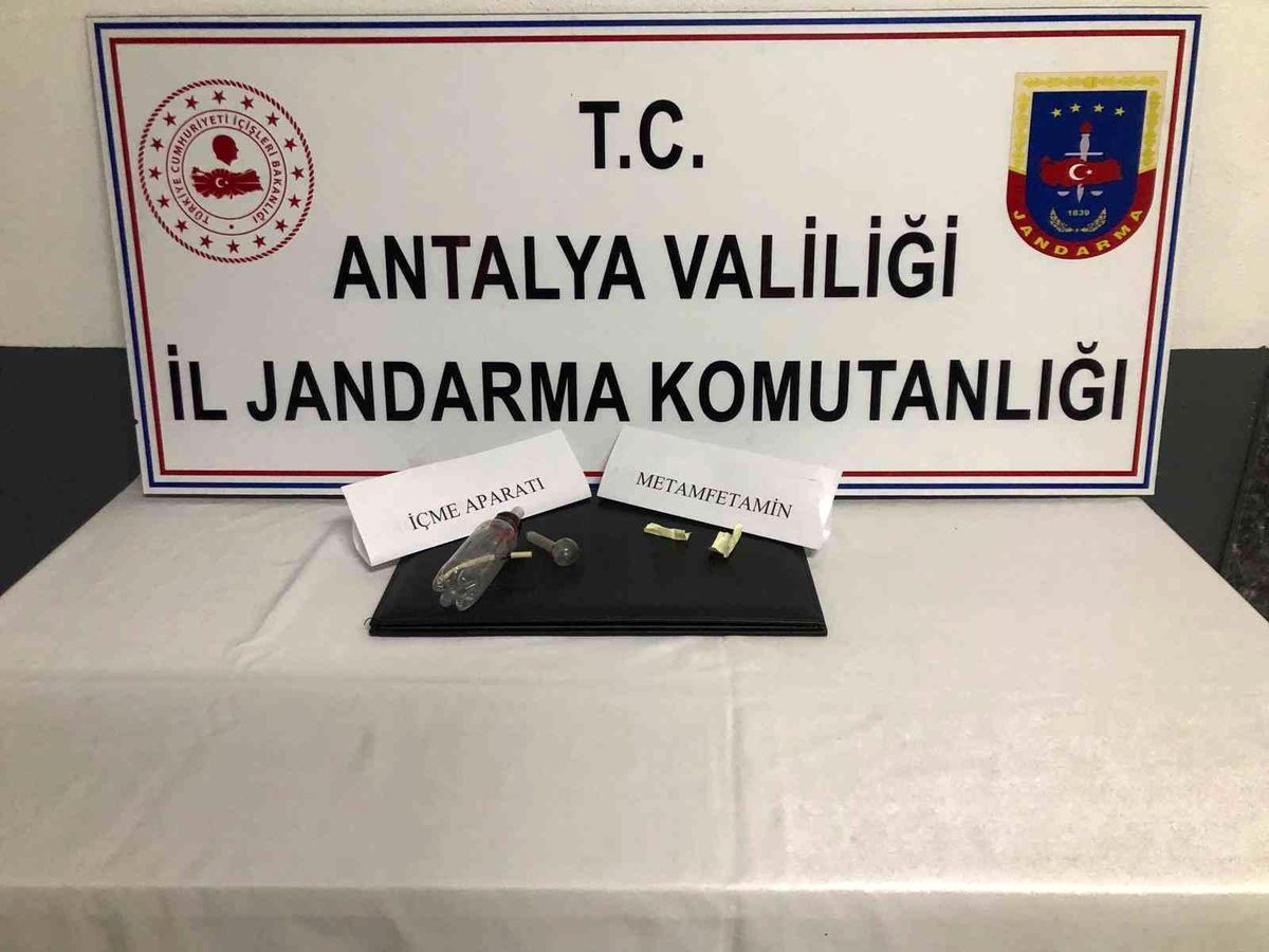 Manavgat\'ta uyuşturucu kullanan sürücüye ceza kesildi