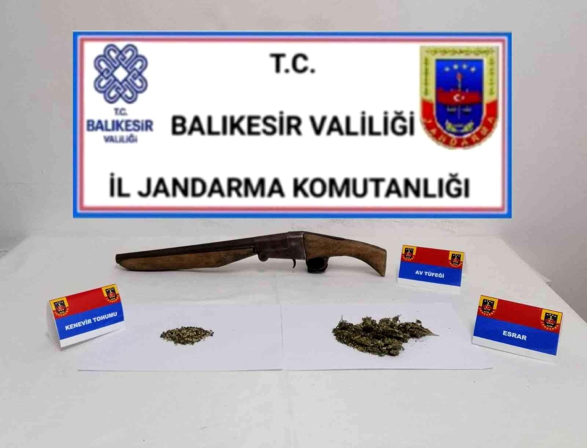 Balıkesir\'de uyuşturucu operasyonu: 5 gözaltı