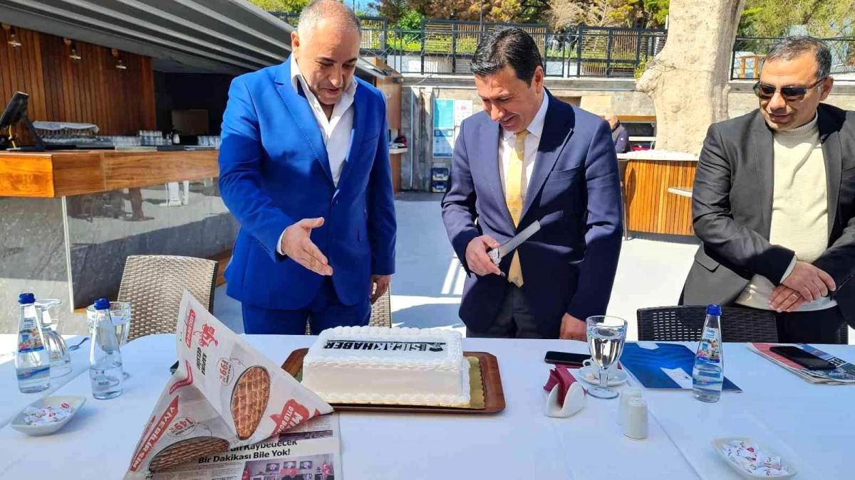 Belediye Başkanı Aras, Sıcak Haber\'in yaş gününü kutladı