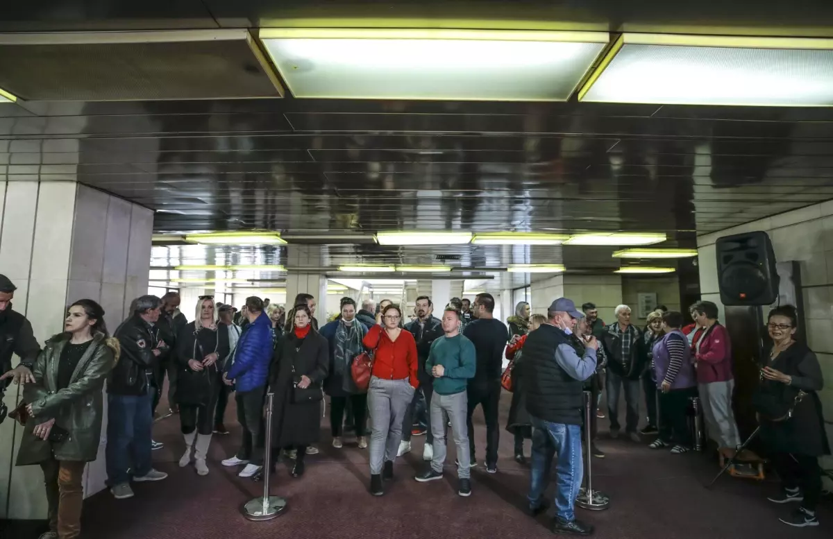 SARAYBOSNA - Bosna Hersek Devlet Televizyonu çalışanları eylem yaptı