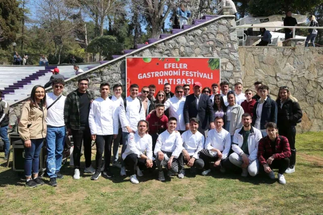 Efeler Gastronomi Festivali Gülşen konseri ile son buldu