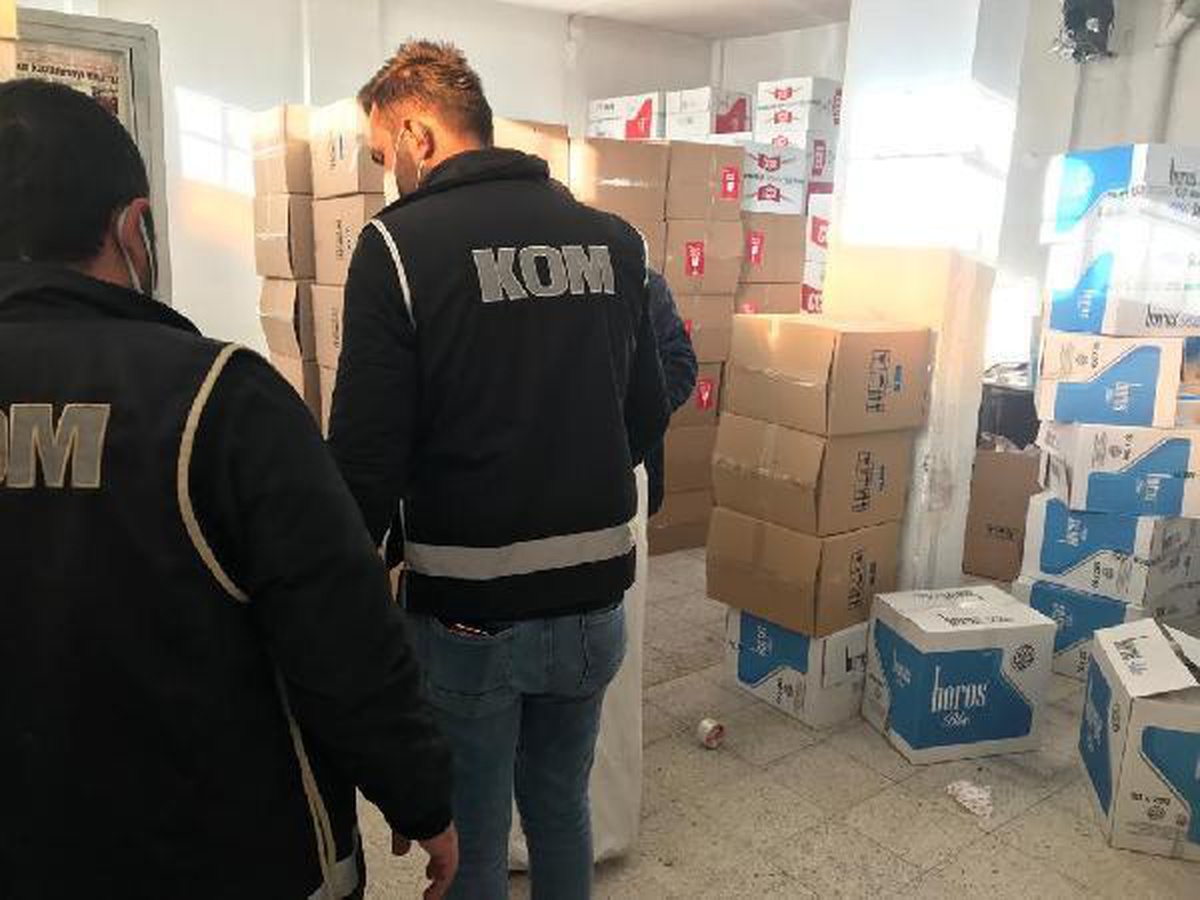 Son dakika haberleri! Kayseri merkezli 50 milyon TL\'lik kaçakçılık operasyonu: 15 gözaltı