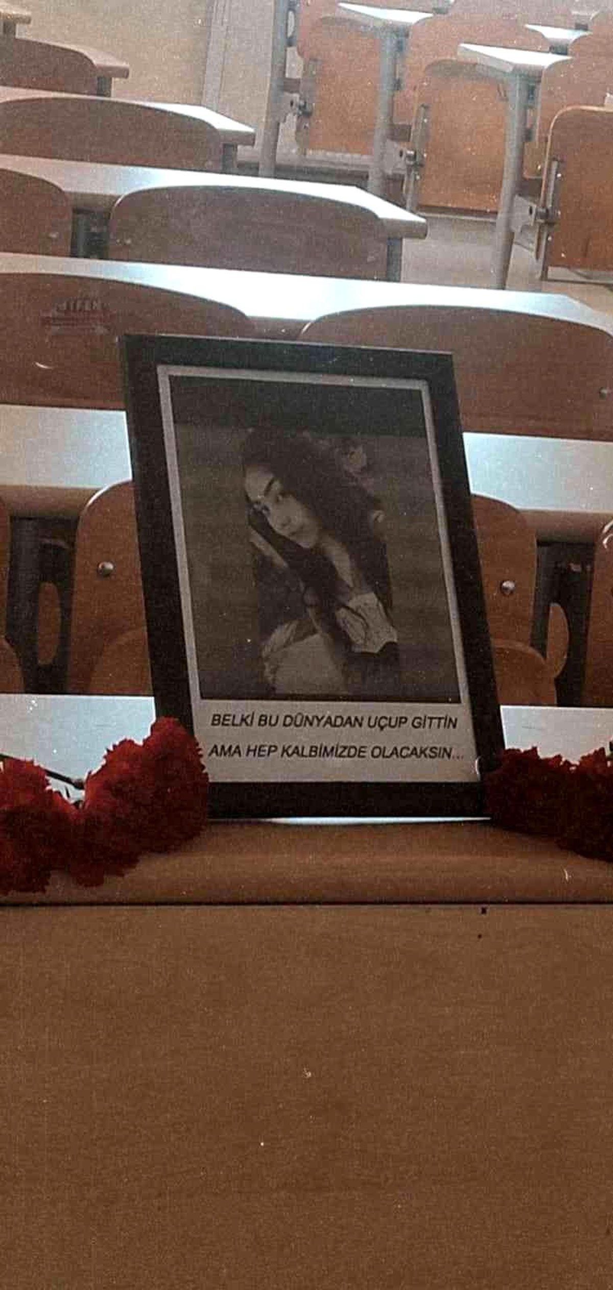 Nehir kıyısında ölü bulunan Şeyma\'yı sınıf arkadaşları unutmadı