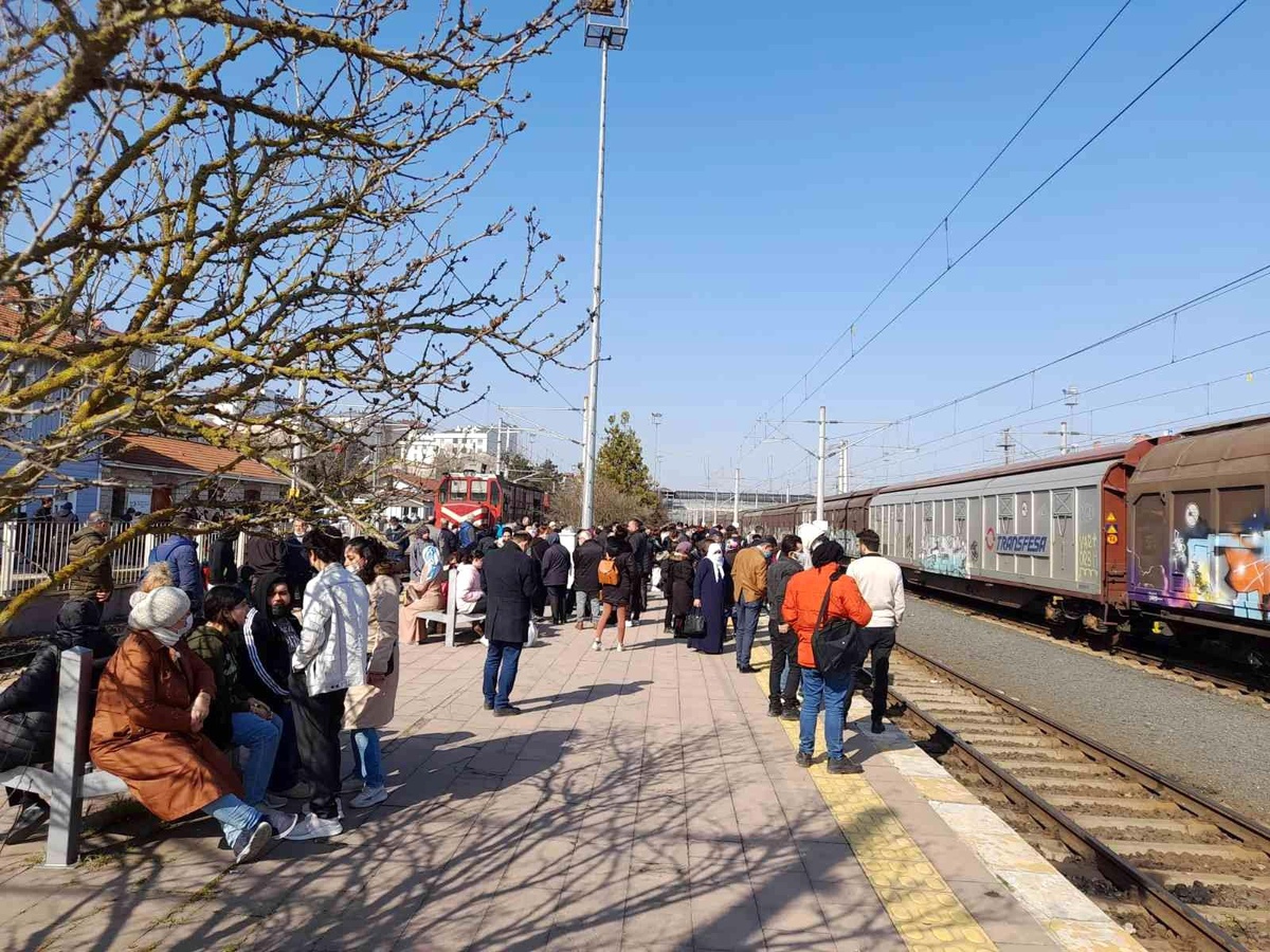 Otobüs fiyatlarındaki artış trene olan ilgiyi arttırdı