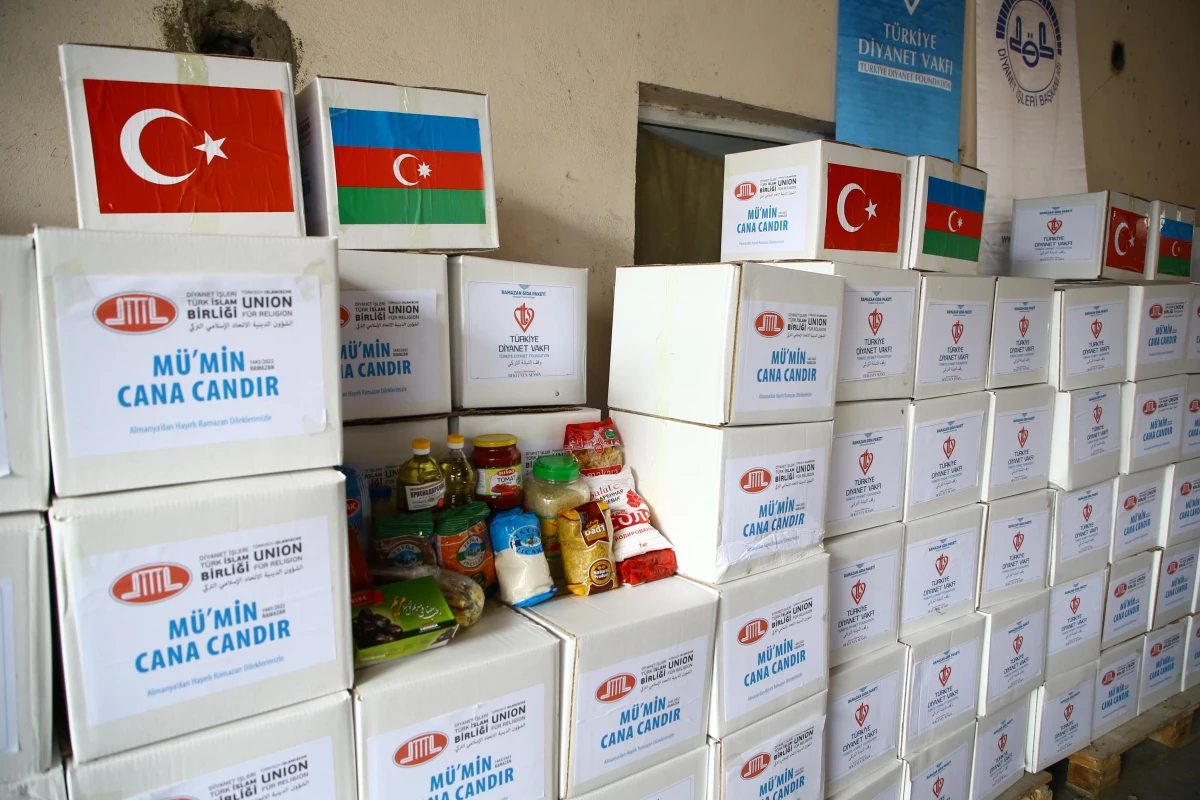 TDV ve DİTİB tarafından Azerbaycan\'daki ihtiyaç sahiplerine ramazan yardımı