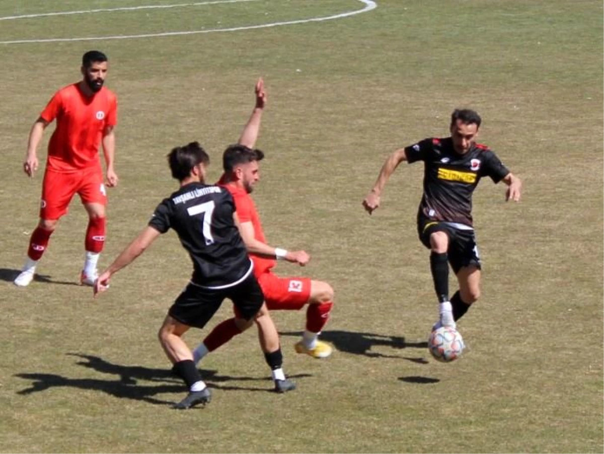 TKİ Tavşanlı Linyitspor liderlik koltuğunda