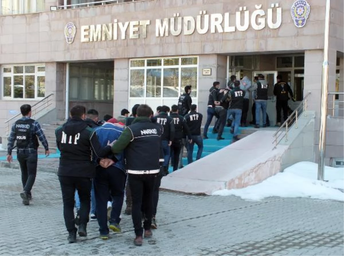 Son dakika haber... Yozgat\'ta uyuşturucu operasyonunda 4 tutuklama