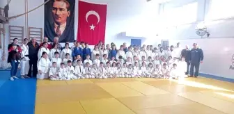 Yunusemreli judocular bir üst kuşağa terfi etti