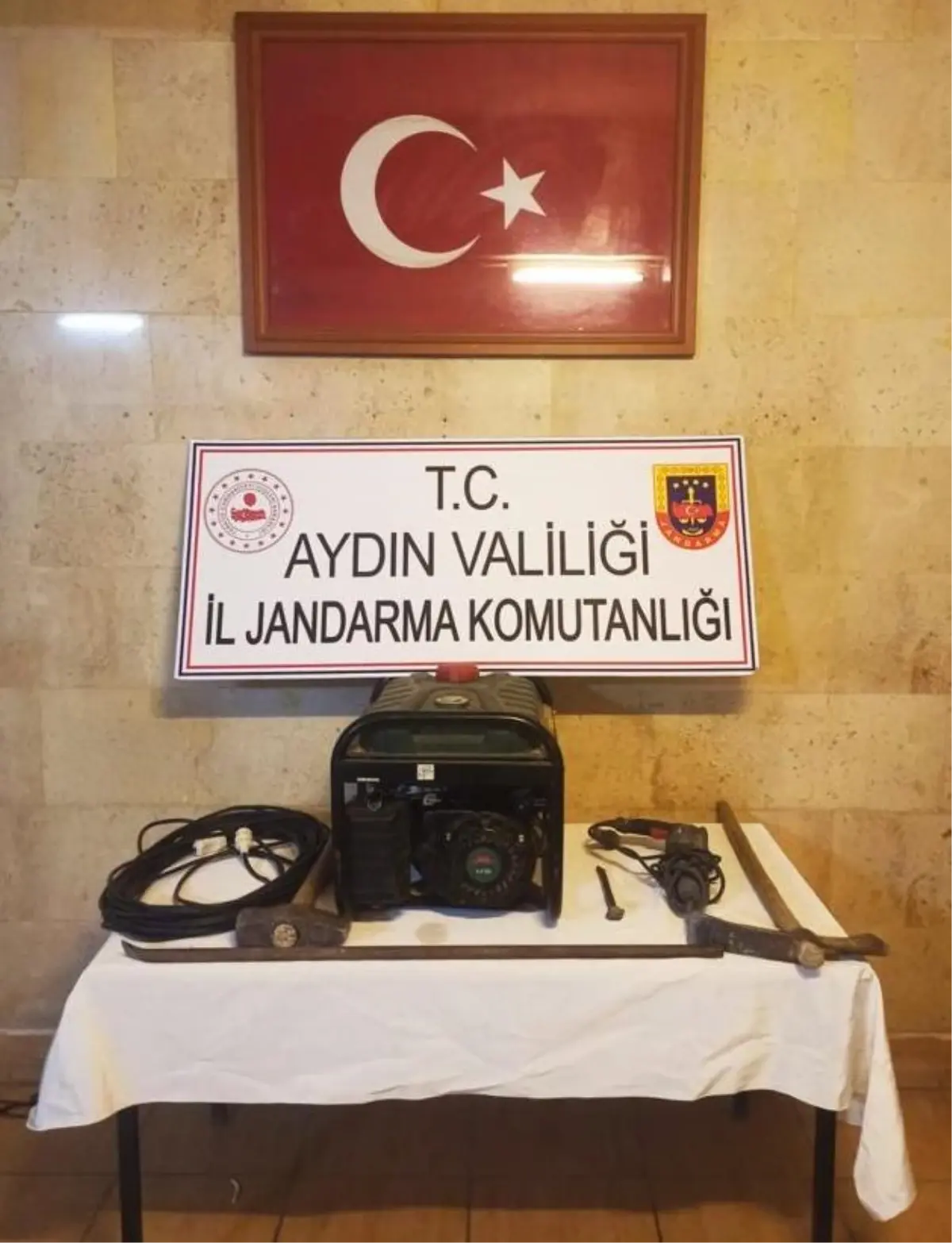 Aydın\'da kaçak kazı yapan 9 şüpheli yakalandı