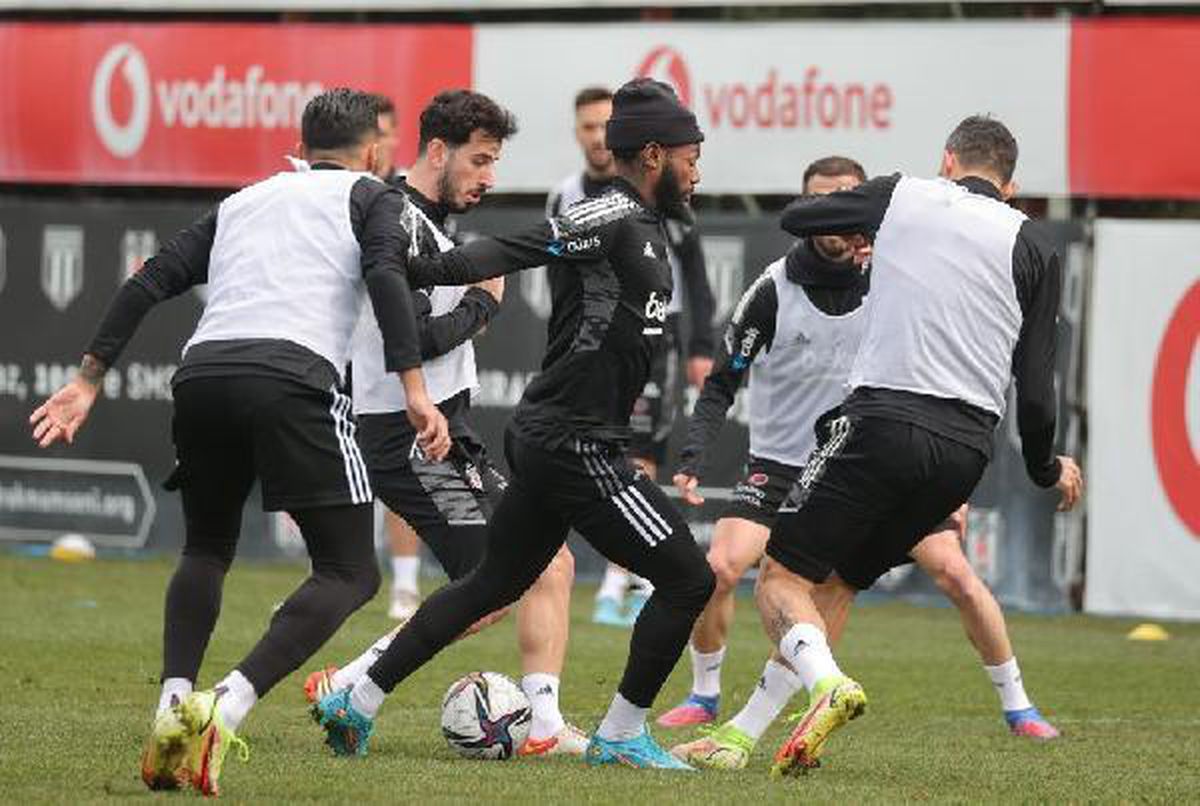 Beşiktaş, çift kale taktik maç oynadı