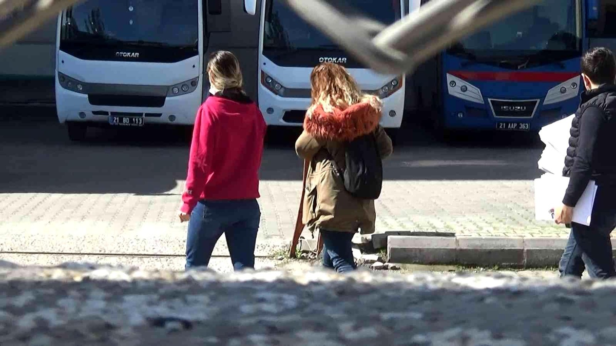 Diyarbakır\'da 21 aylık kızını darp eden kadın, serbest bırakıldı