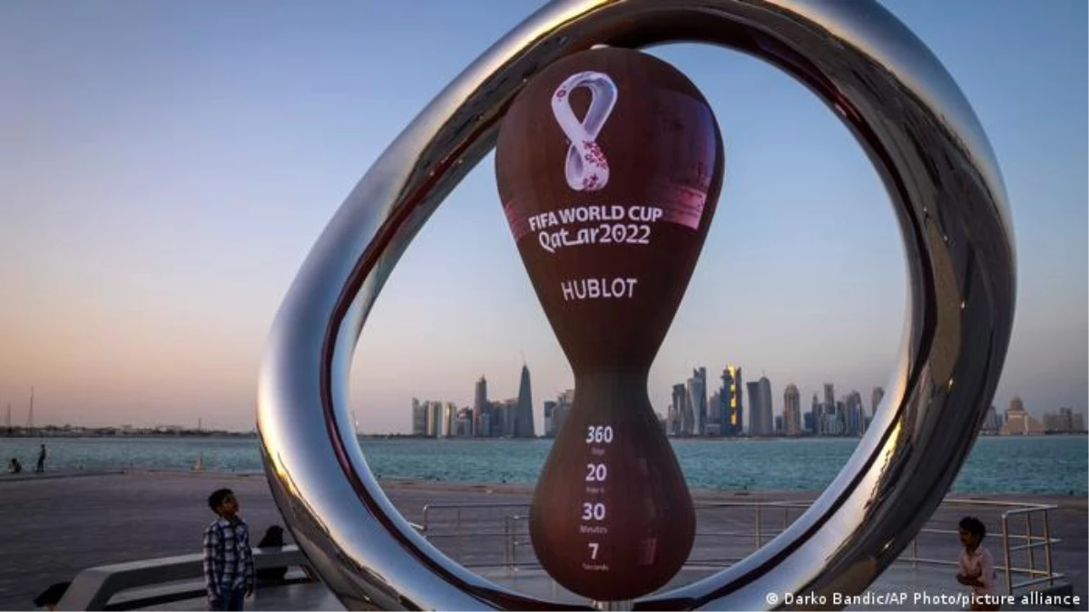 Dünya Kupası\'nın ev sahibi Katar\'ın insan hakları karnesi zayıf