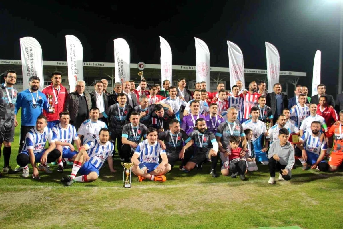 Fethiye Mahalleler Arası Futbol Turnuvası\'nda şampiyon Çamköy Mahalle takımı oldu