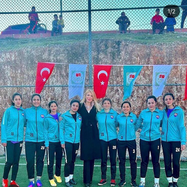 Görür: Adana bu kızlara sahip çıkmalı