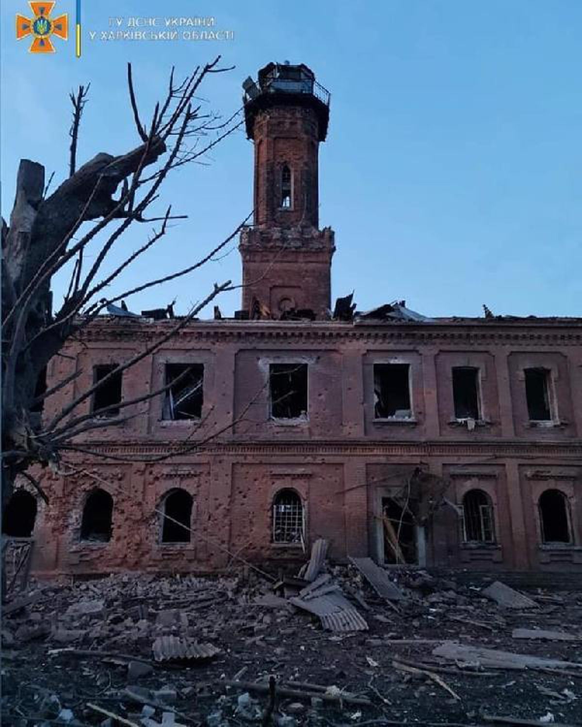 Son dakika haberi: Harkiv\'deki 1887\'de yapılan itfaiye binası, Rusya\'nın bombardımanında tahrip oldu