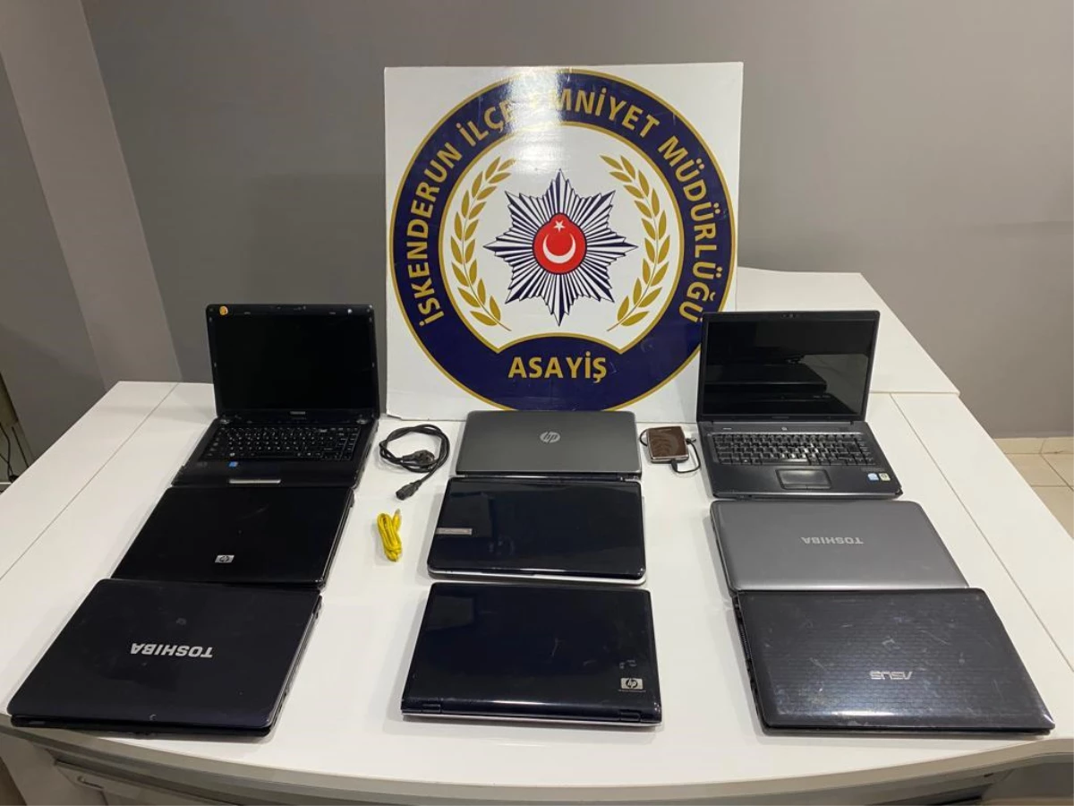 Hatay\'da 9 dizüstü bilgisayar çaldıkları iddiasıyla 2 şüpheli yakalandı