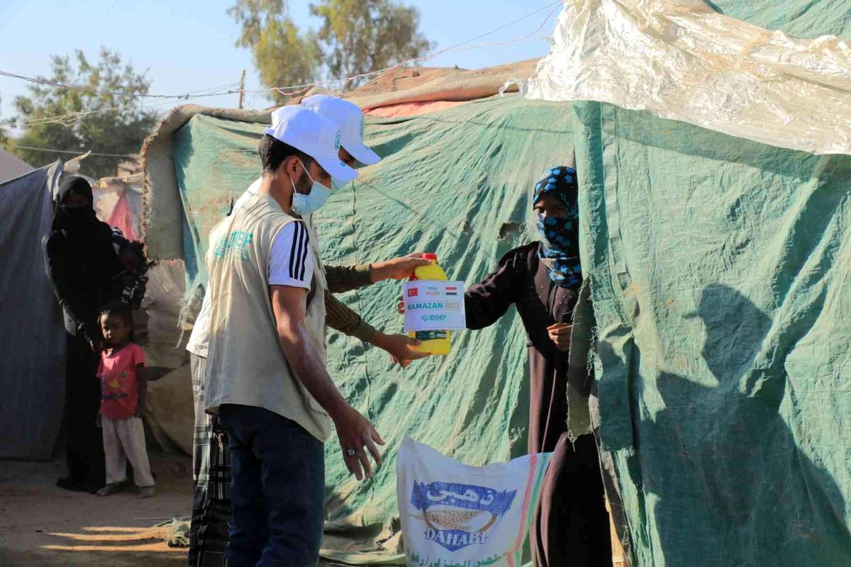 İDDEF Yemenli 600 aileye ramazan kumanyası dağıttı