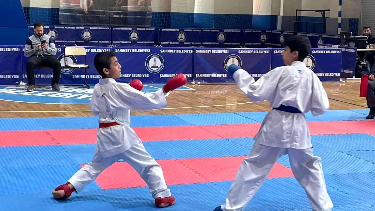 Karatenin şampiyonları Şahinbey\'de belirlendi