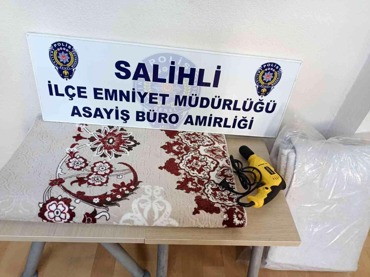 Manisa\'da matkap hırsızları tutuklandı