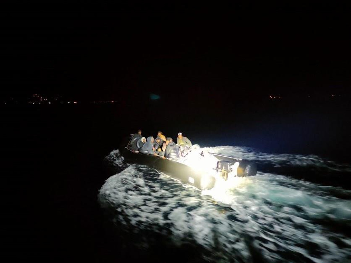 Muğla açıklarında 55 düzensiz göçmen yakalandı
