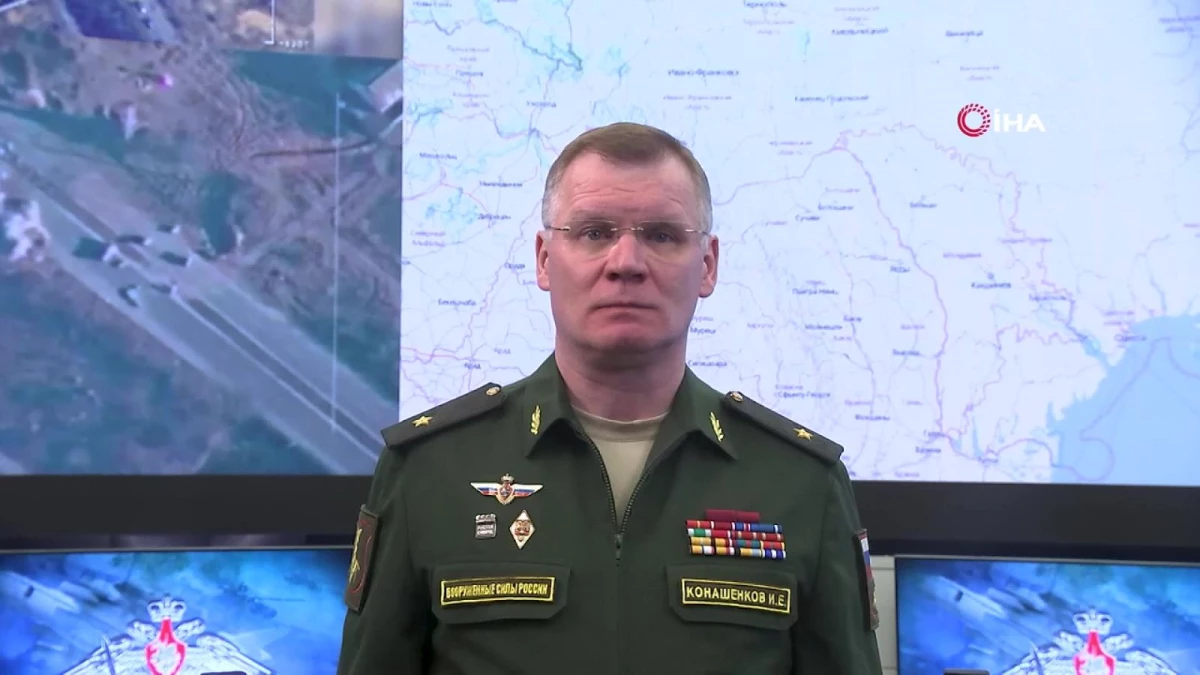 Son dakika haberi | Rusya Savunma Bakanlığı: "Azov taburu komutanlarını nakil için giden Mİ-8 helikopteri düşürüldü"