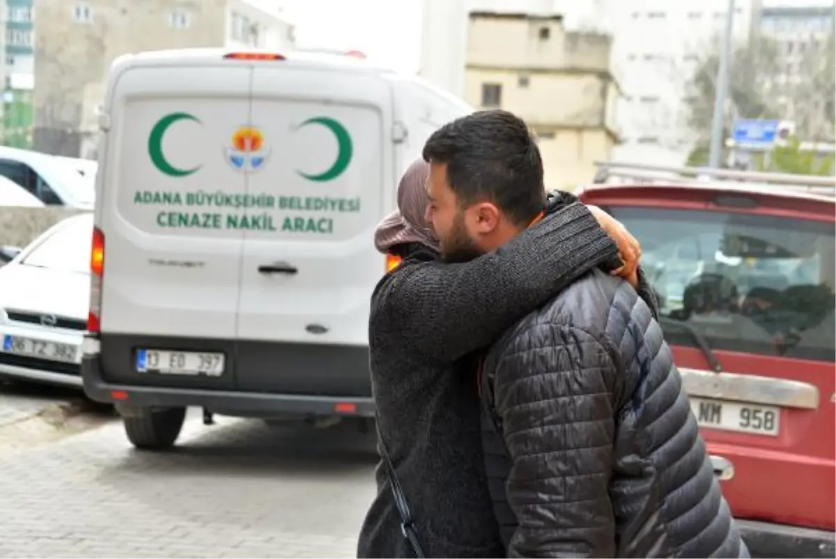 Son dakika haberleri... Turunç toplarken otomobilin çarptığı 3 kadının cenazeleri ailelerine teslim edildi