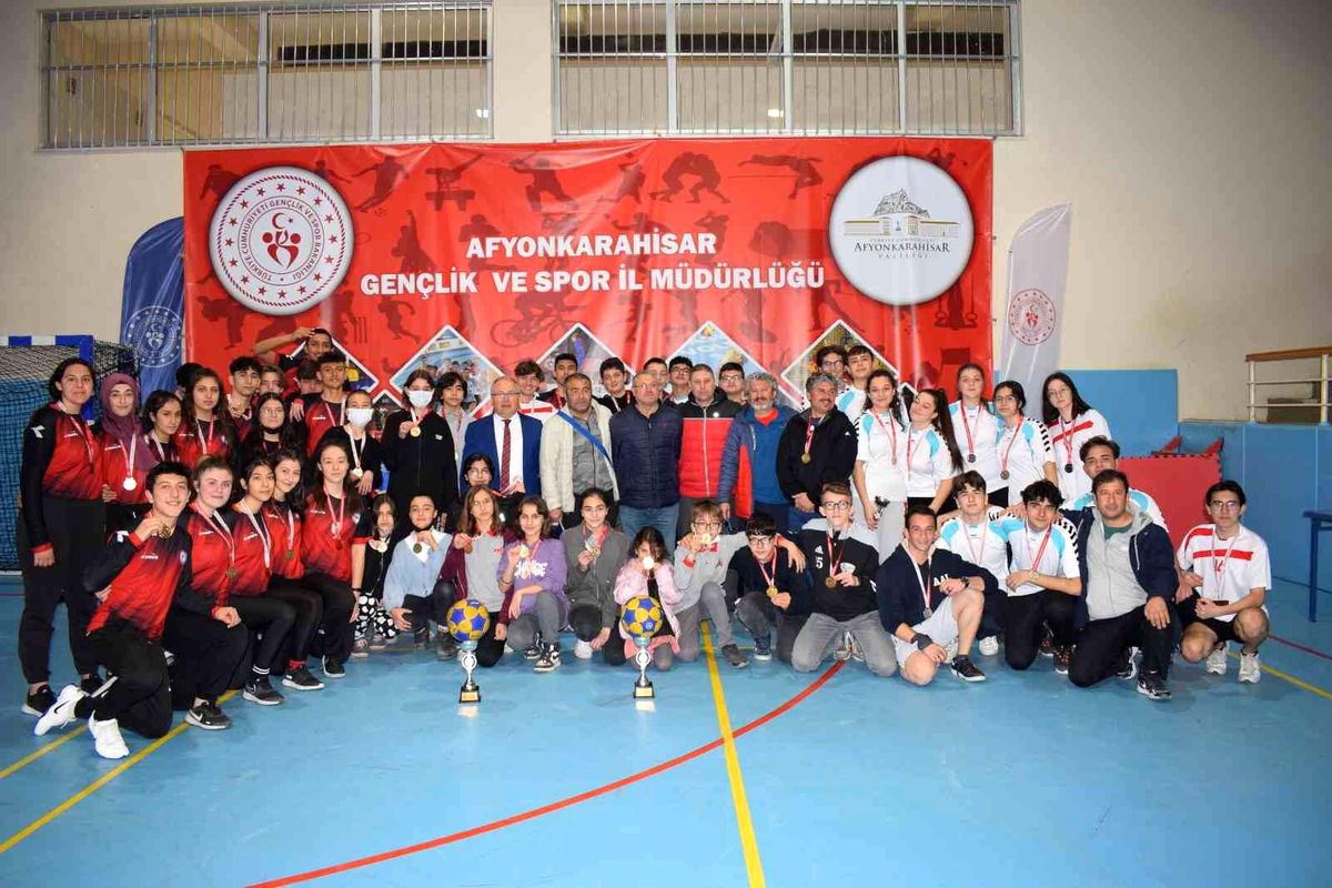 Afyon\'da ilk kez korfbol oynandı