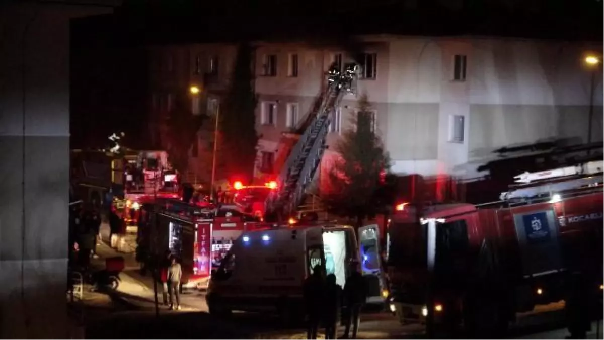 APARTMAN BOŞLUĞUNDA YANGIN ÇIKTI; 7 KİŞİ DUMANDAN ETKİLENDİ