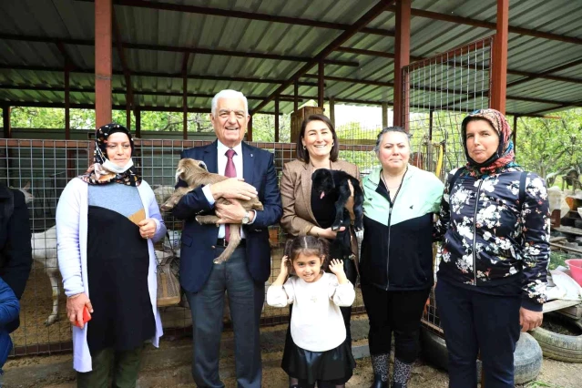 Başkan Gürün keçi yetiştiricisi kadınları ziyaret etti