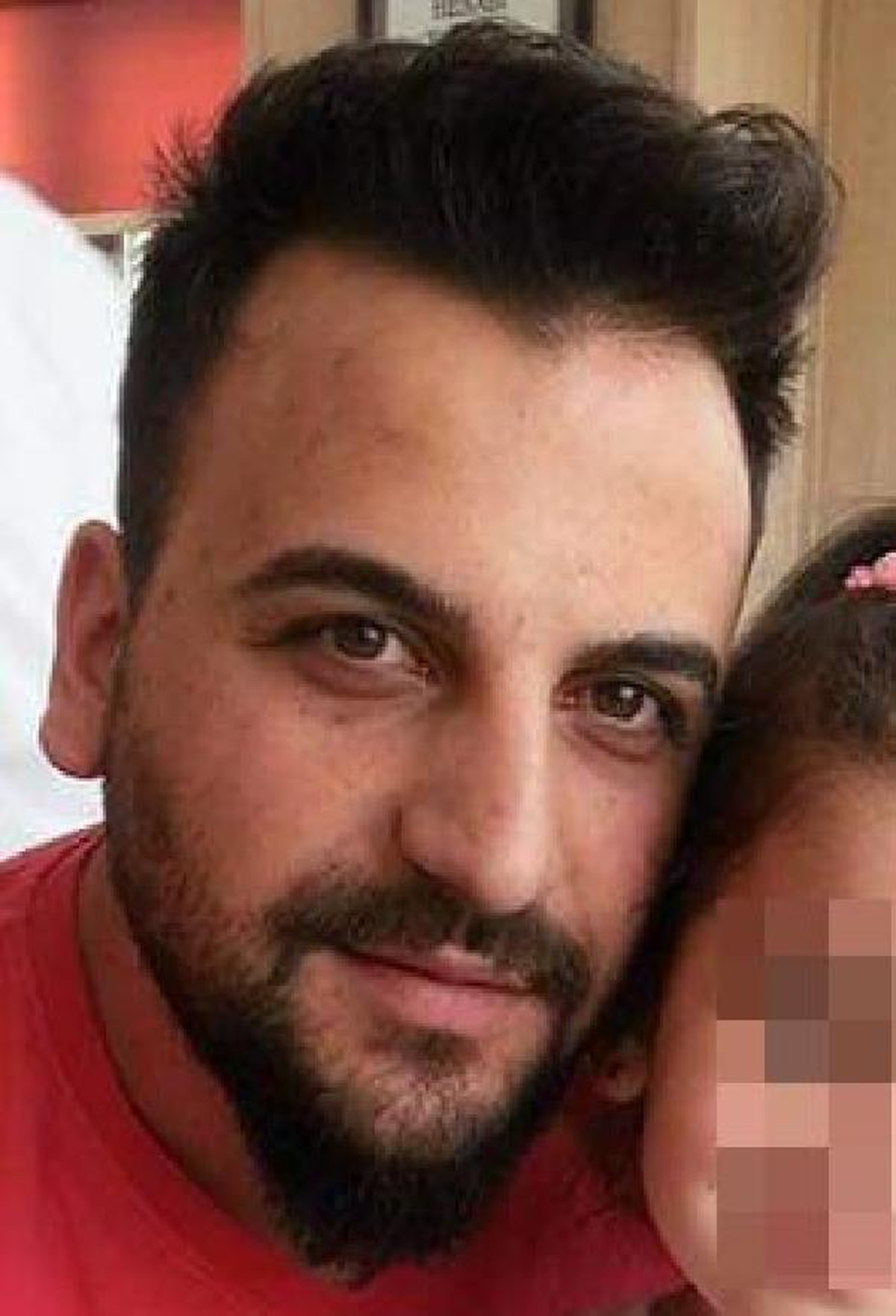 Elektrik akımına kapıldı, yaşamını yitirdi