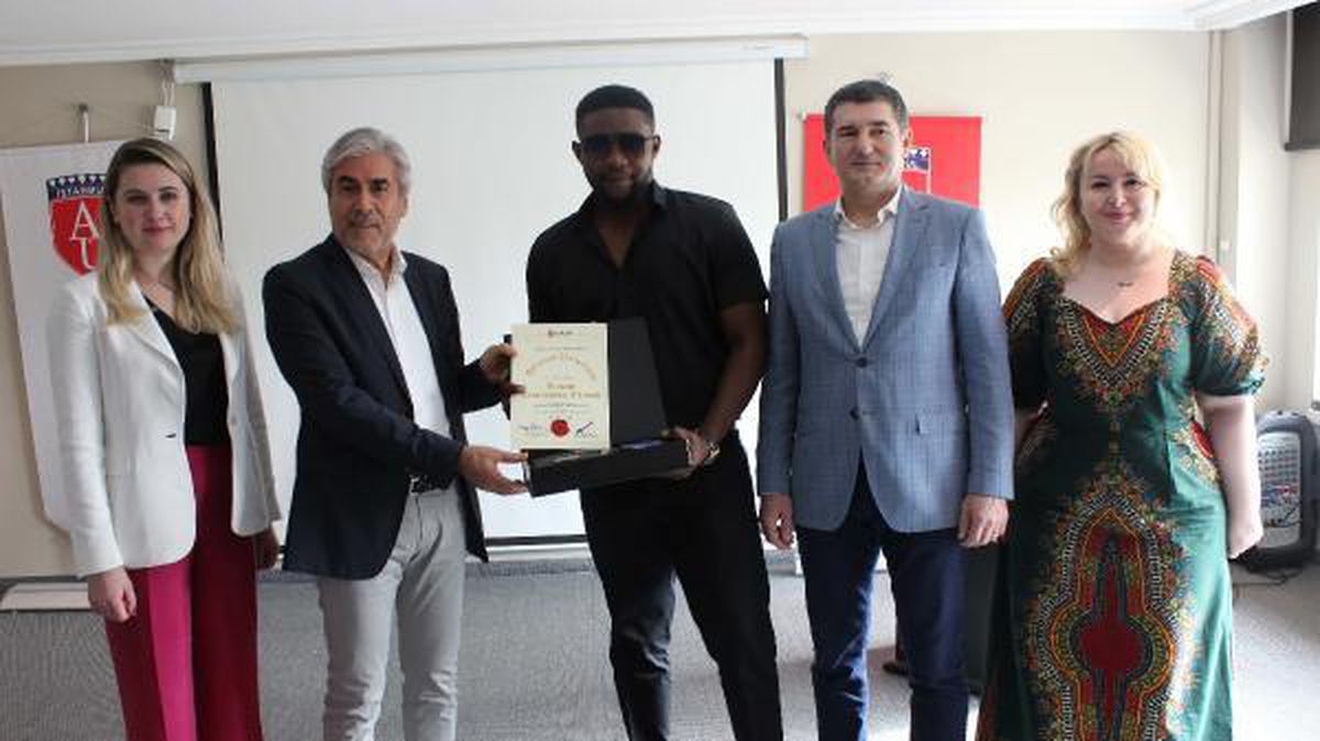 \'Global Mezun Elçisi Programı\'yla Türkiye\'nin uluslararası eğitim elçileri yetişiyor