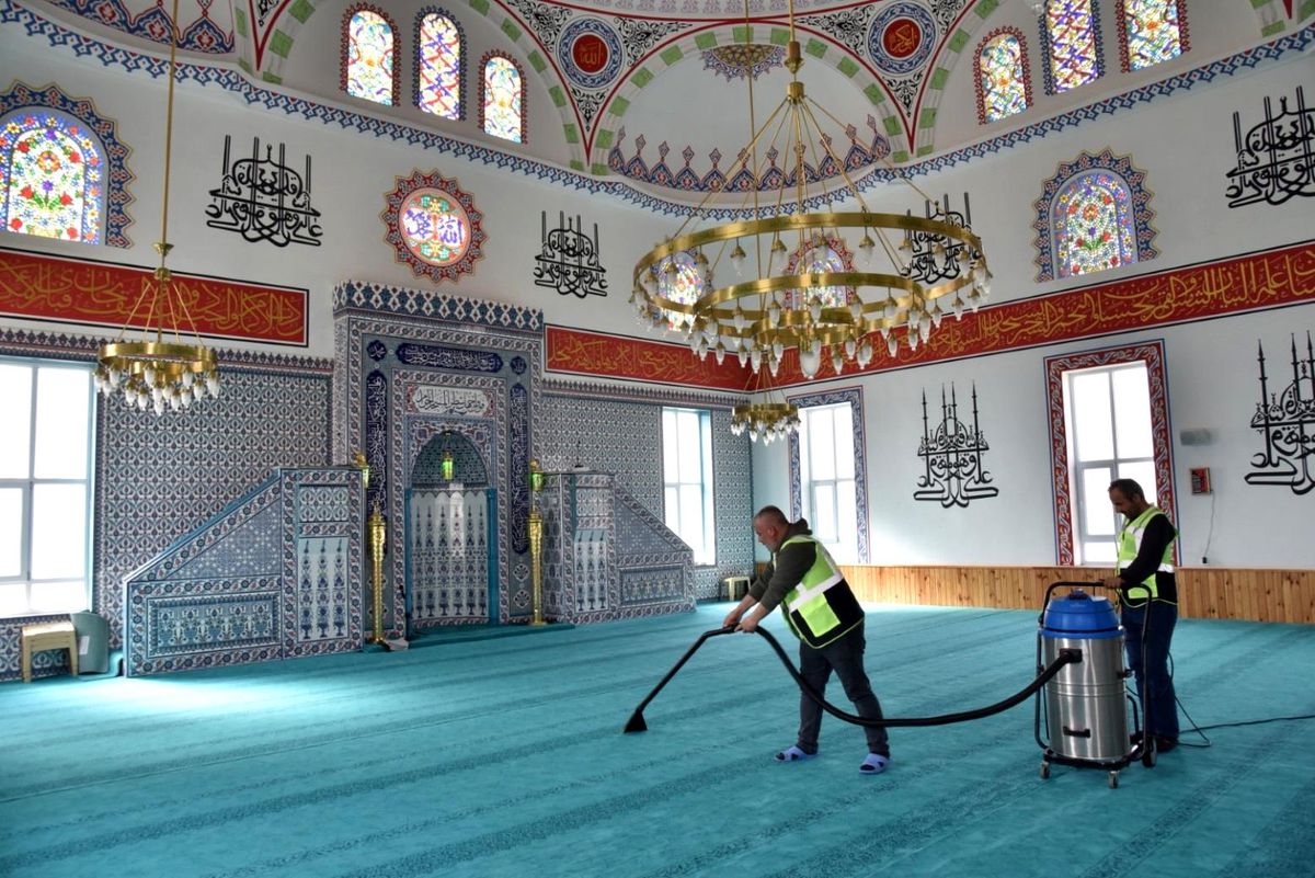 Kartepe camileri Ramazan\'a hazır