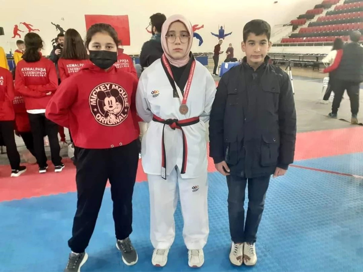 Köyceğizli Azra Karakaş Taekwondo grup müsabakasında 3. oldu