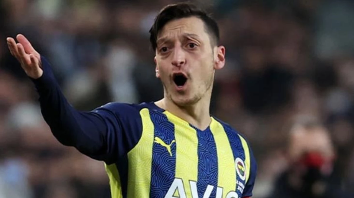 Mesut Özil kadroya geri döndü!