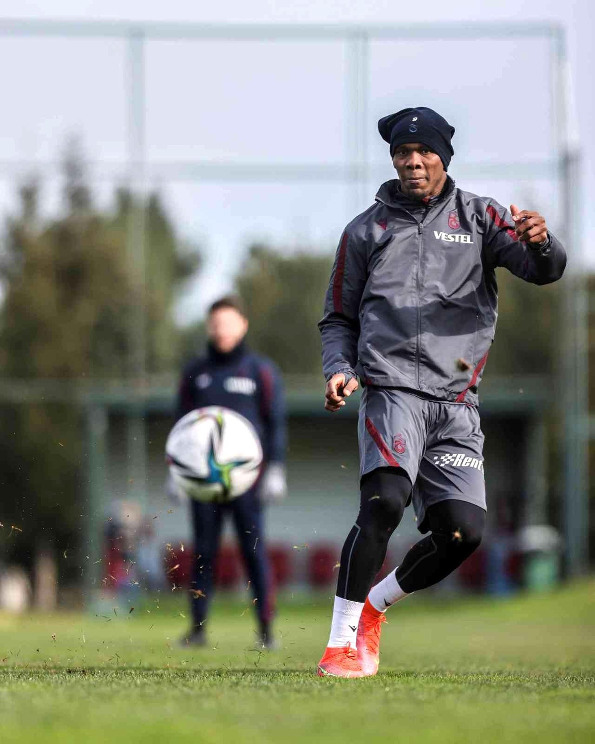Nwakaeme, Beşiktaş\'ı karşısında ilk peşinde
