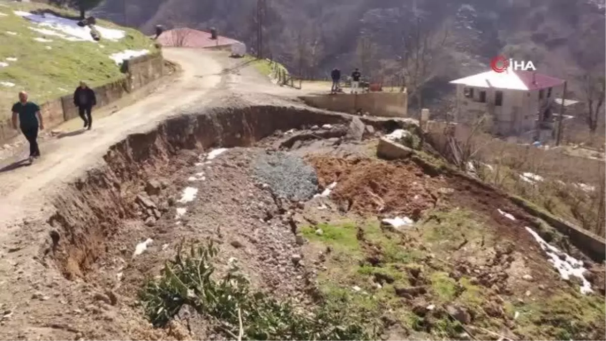 Ordu\'da 256 yol ağında heyelan meydana geldi