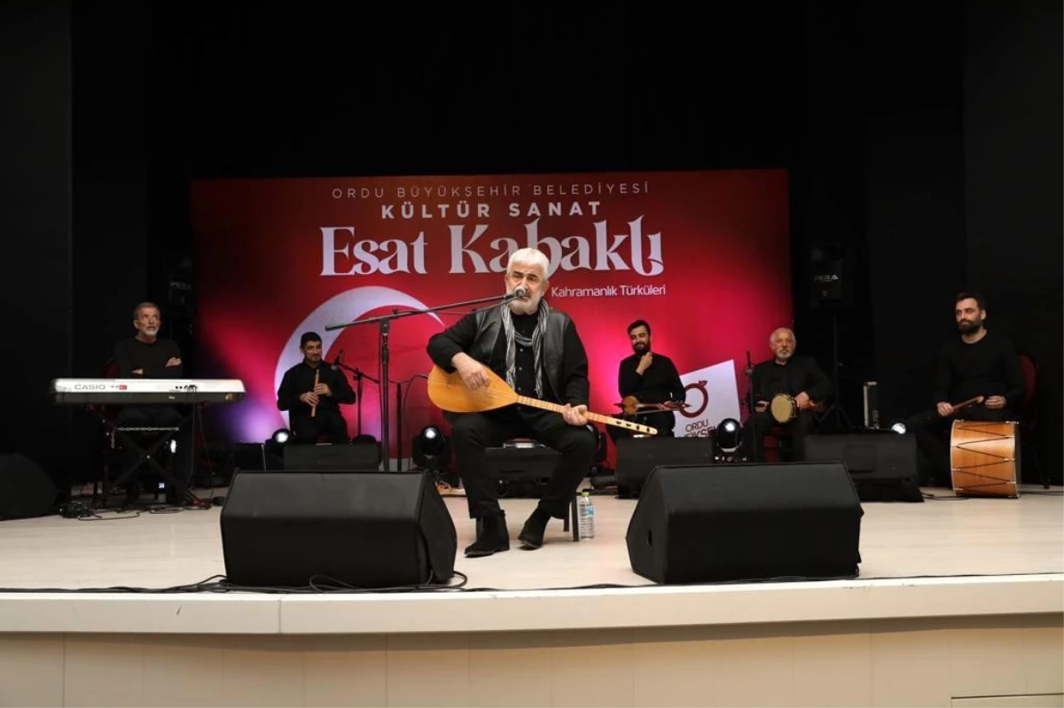 Ordu\'da Esat Kabaklı rüzgarı