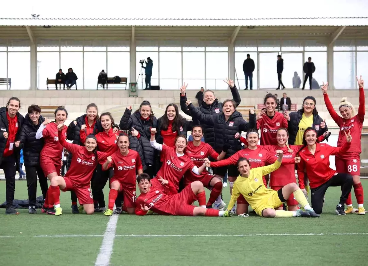 Turkcell Kadın Futbol Süper Ligi: Sivasspor: 2 Trabzonspor: 0